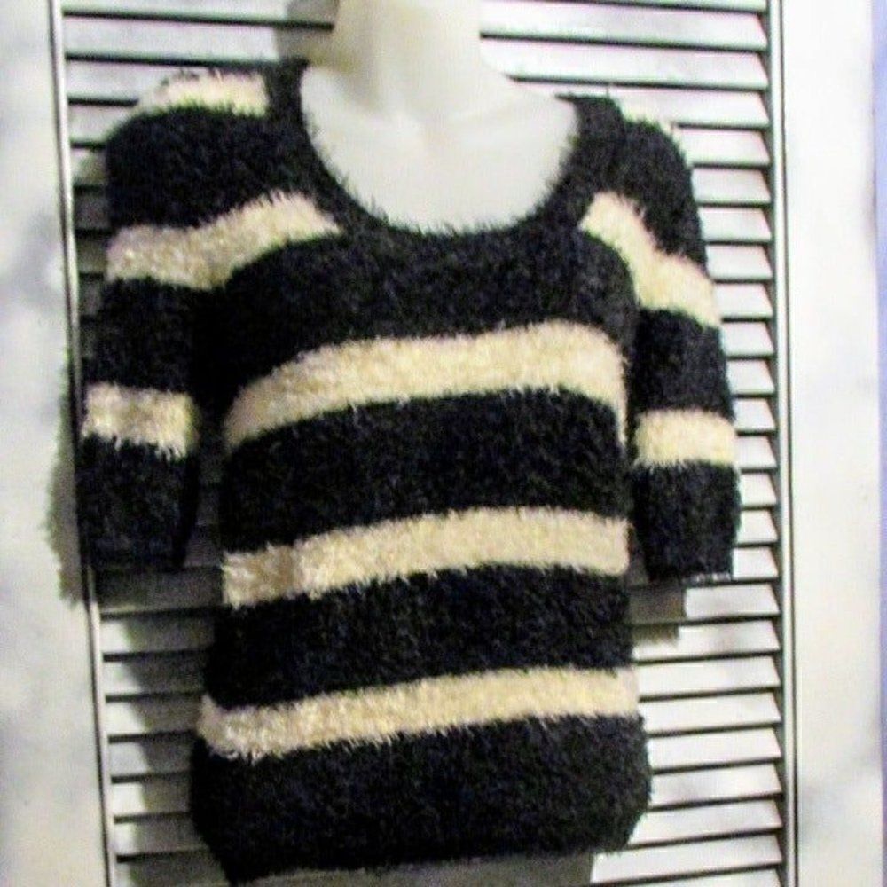Philosophy XS striped fuzzy sweater - Picture 8 of 11
